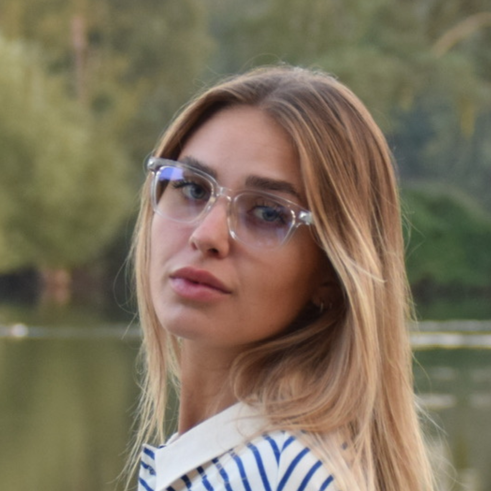 Blue Light - BLAU II